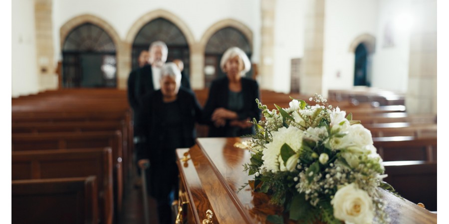 Coroas de Flores Personalizadas: Despeça-se com significado!